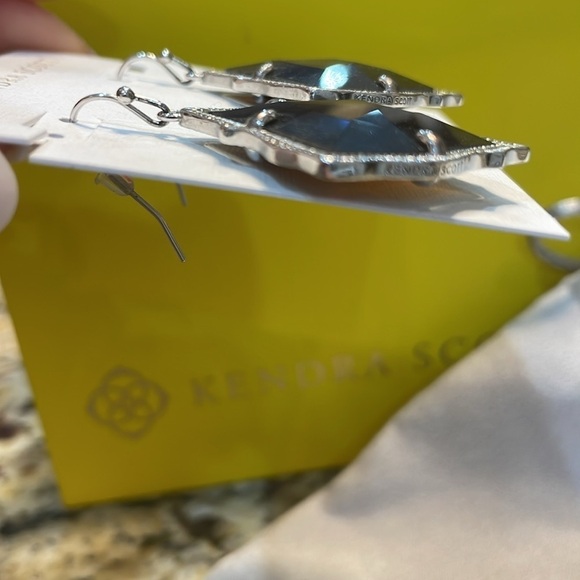 Kendra Scott Kirsten dangle earrings - Picture 7 of 9